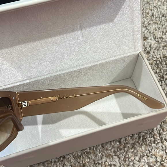 Dezi sunglasses - Picture 2 of 3